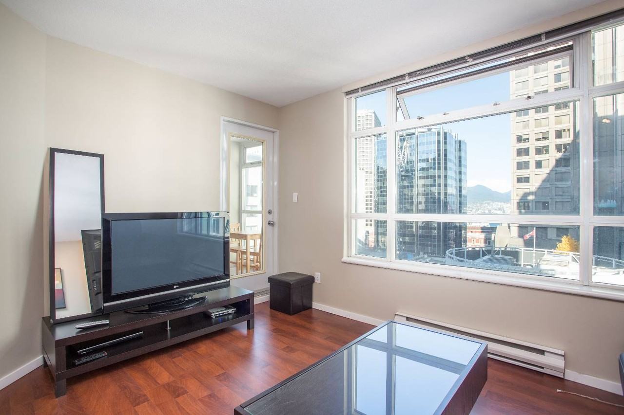 438 Seymour St #806 - Photo 7 of 19