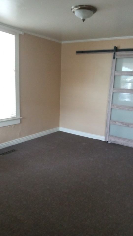 1062 S Jefferson St #NA - Photo 3 of 8