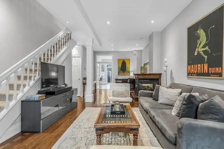 204 Macpherson Ave - Photo 3 of 23