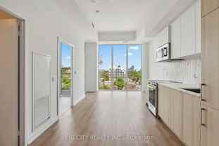 500 Dupont St #813 - Photo 1 of 1