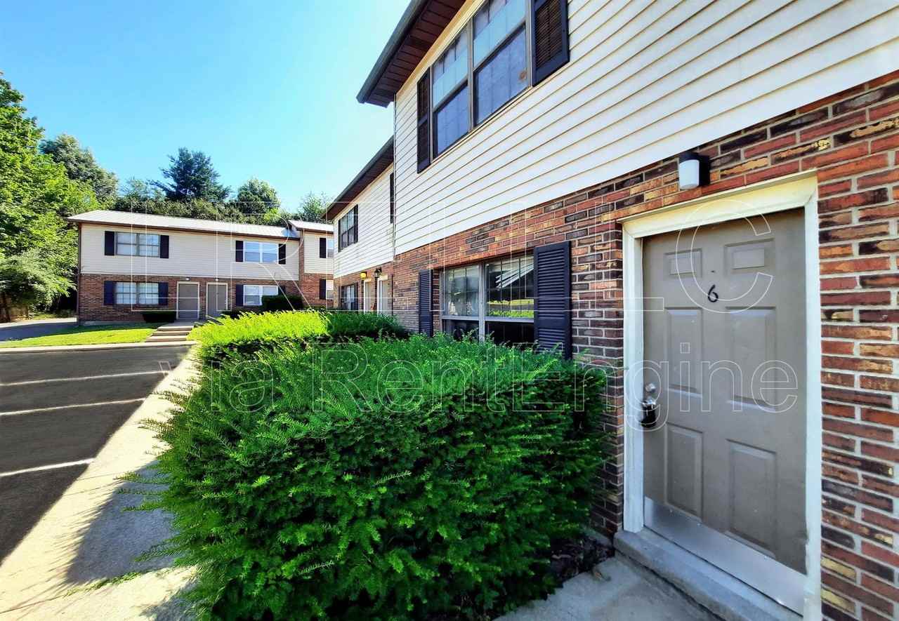 621 Westport Rd #6 - Photo 2 of 20