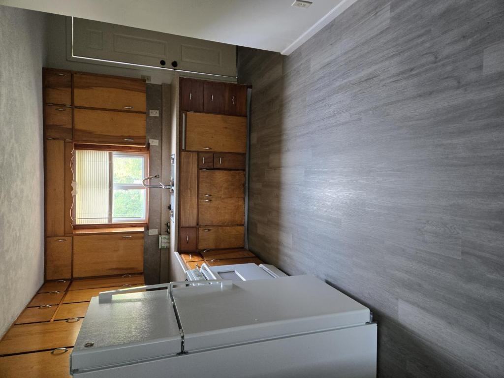 1364 W Midland Rd - Photo 3 of 3