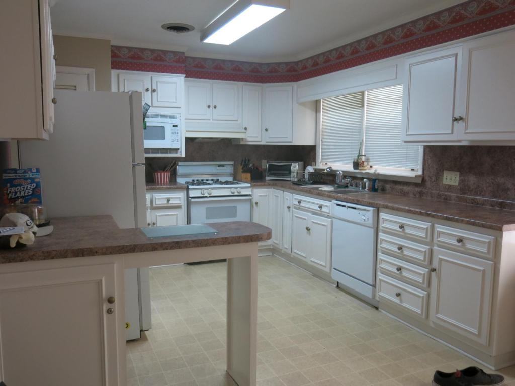 403 Catherine Ave - Photo 3 of 14