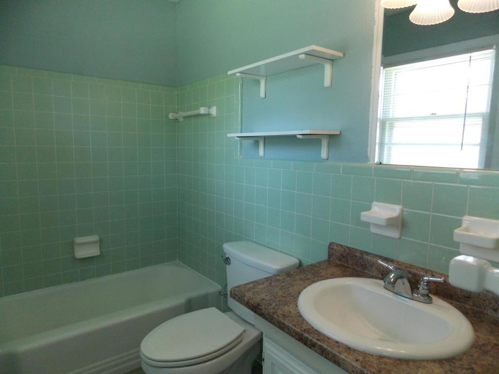 403 Catherine Ave - Photo 6 of 14