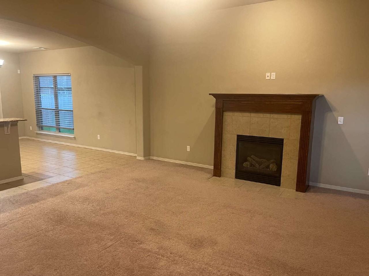 4713 S 181st East Ave - Photo 5 of 17