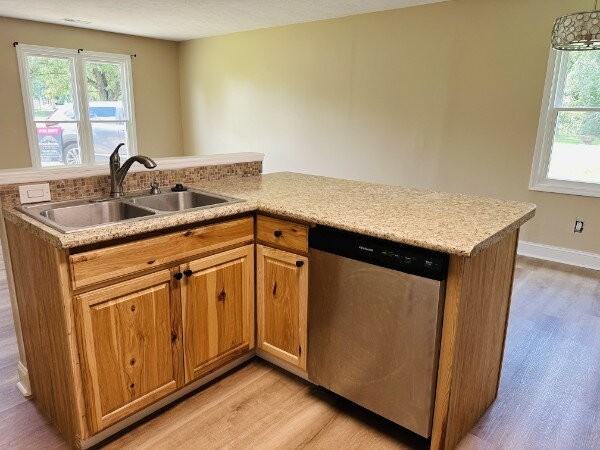 586 Foxfield Rd - Photo 6 of 9