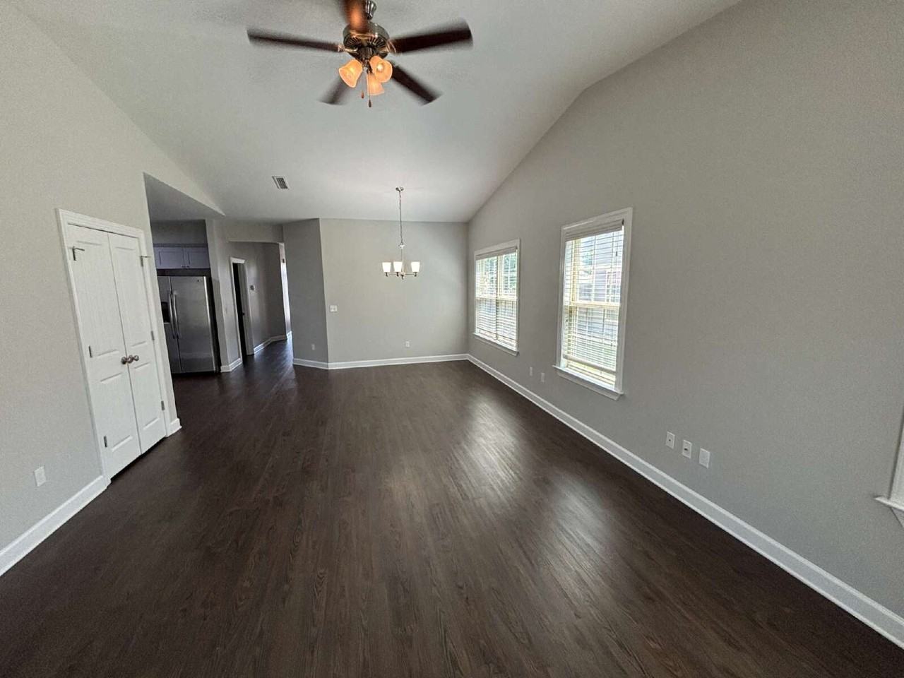 126 Heyward Dr - Photo 2 of 15