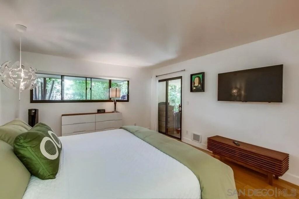 509 S Sierra Ave #1 - Photo 5 of 46