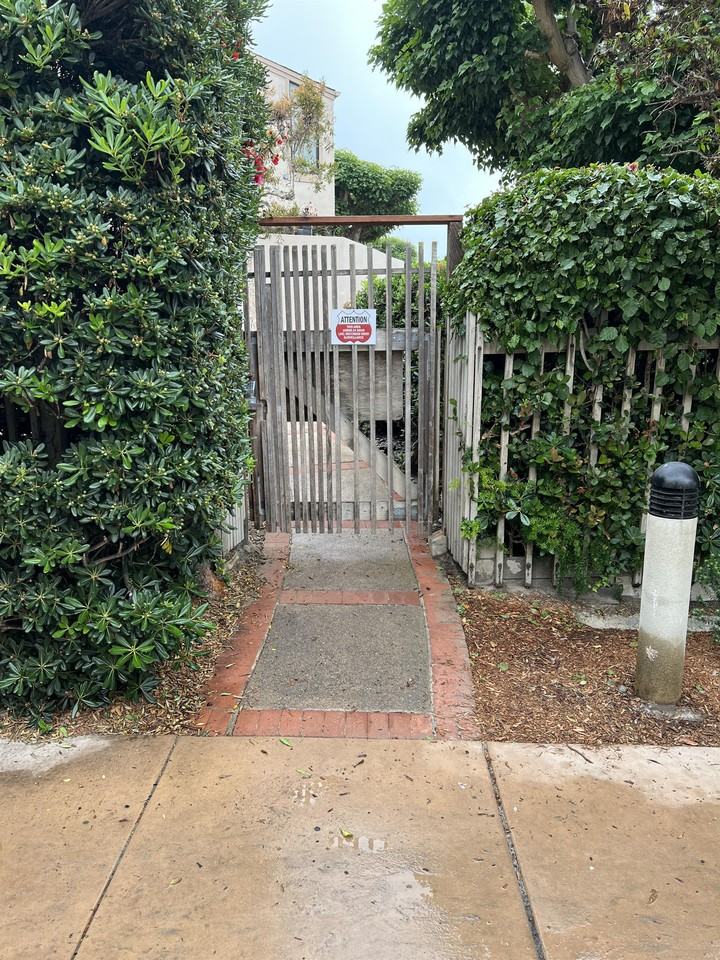 509 S Sierra Ave #1 - Photo 2 of 48