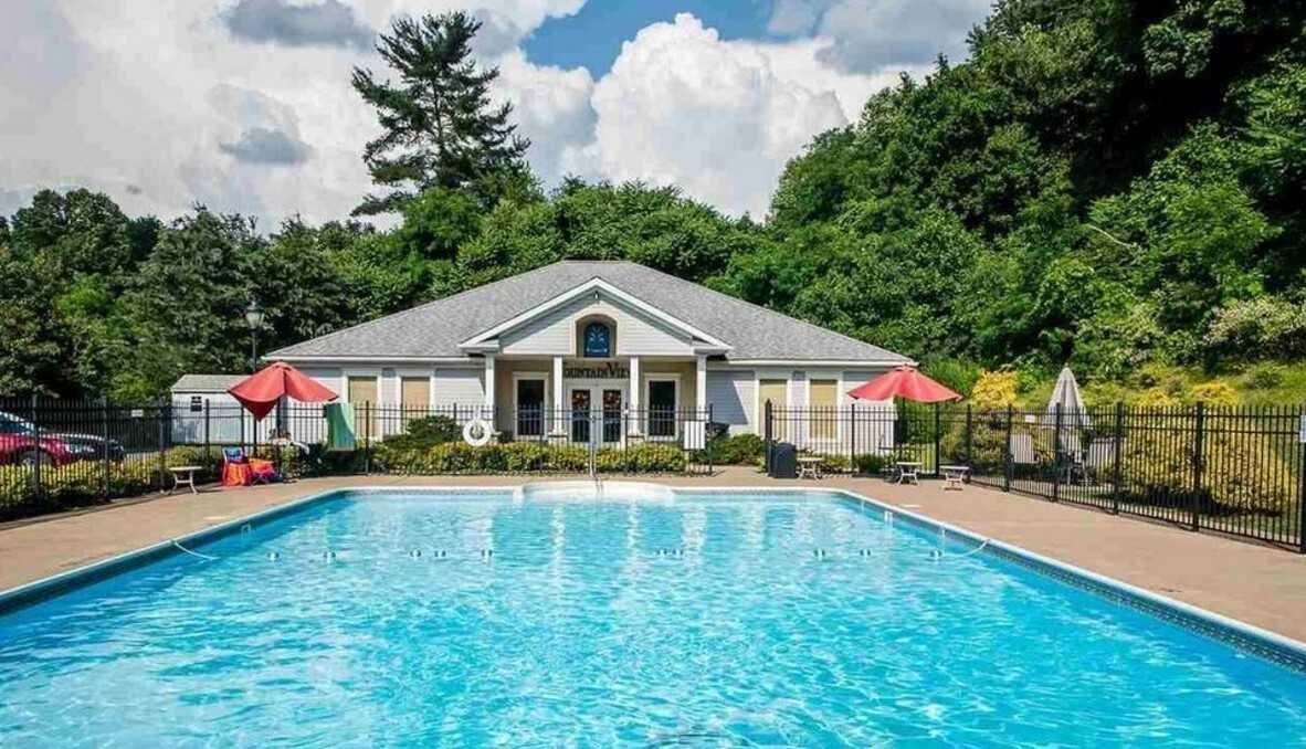 220 Fountain Vw #1 - Photo 2 of 23