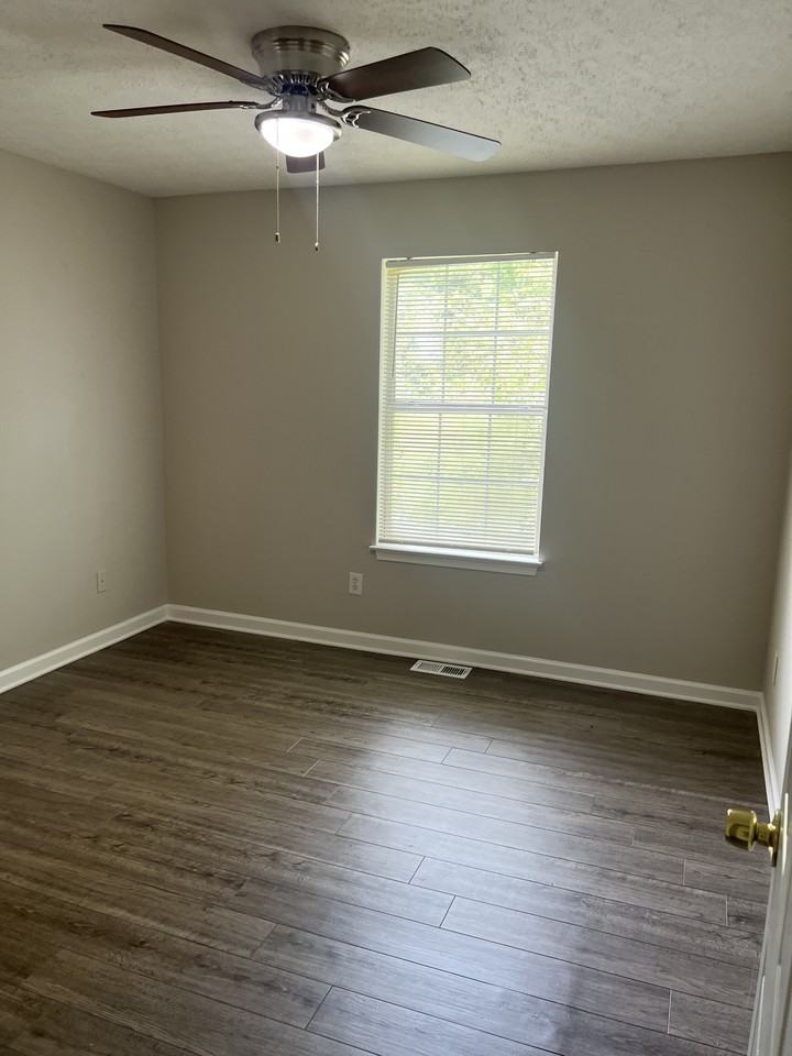 1877 Barrington Ct #1 - Photo 2 of 10