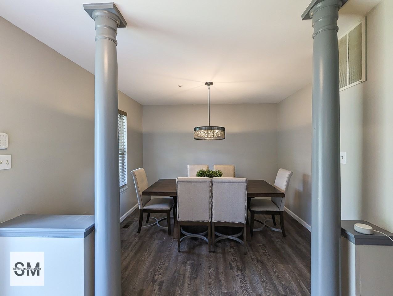 7904 Birdsong Dr - Photo 2 of 22