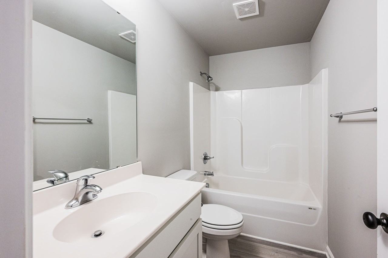 249 Whispering Hills Blvd - Photo 7 of 27