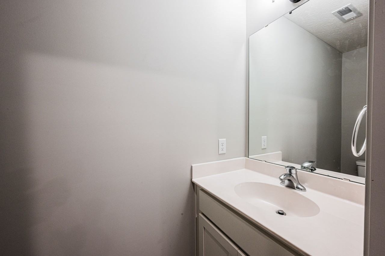 249 Whispering Hills Blvd - Photo 3 of 27