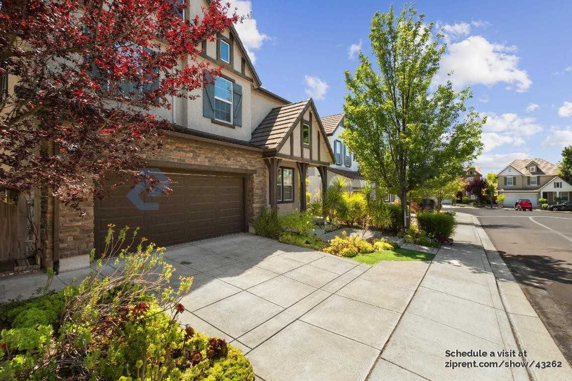 5023 Queensbury Way - Photo 4 of 39
