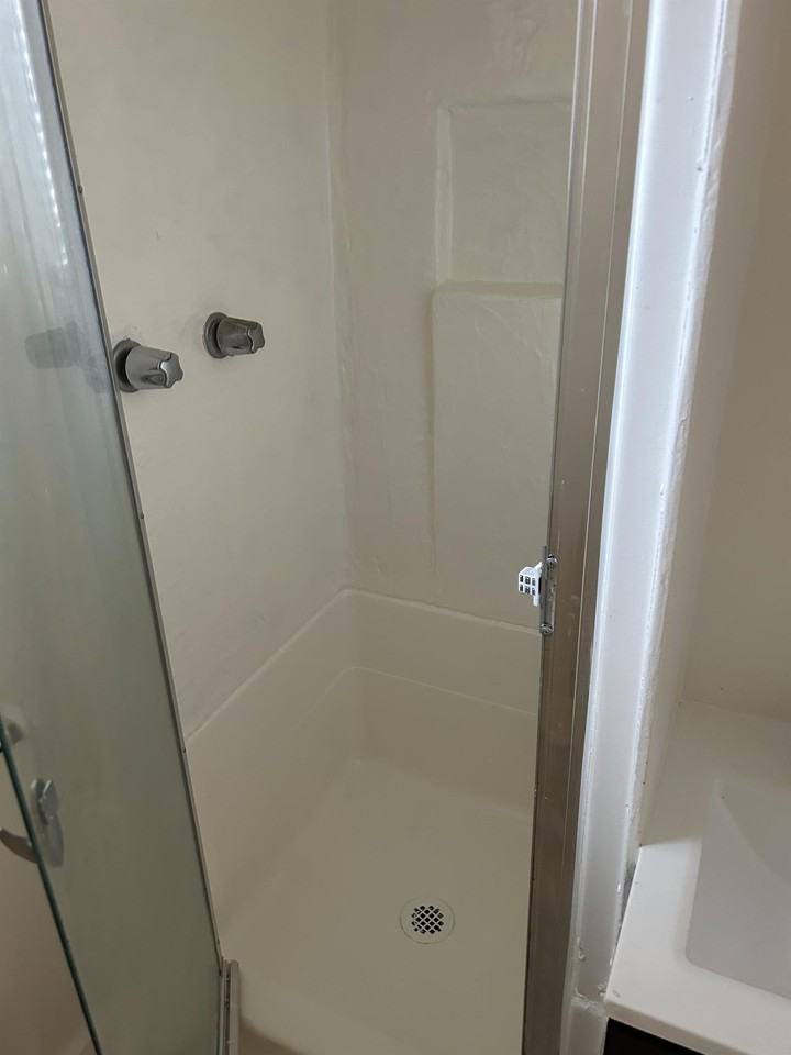 1030 North Raymond Avenue (21 UNITS) - Photo 6 of 16