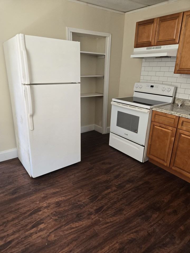 432 North 64th Street - Photo 3 of 9