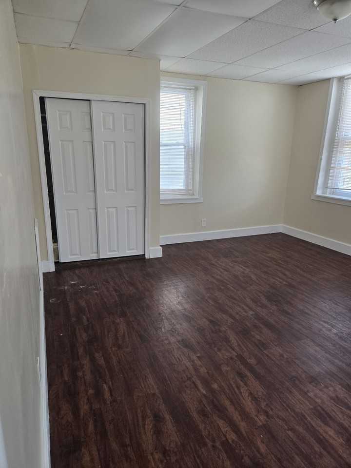 432 North 64th Street - Photo 5 of 9