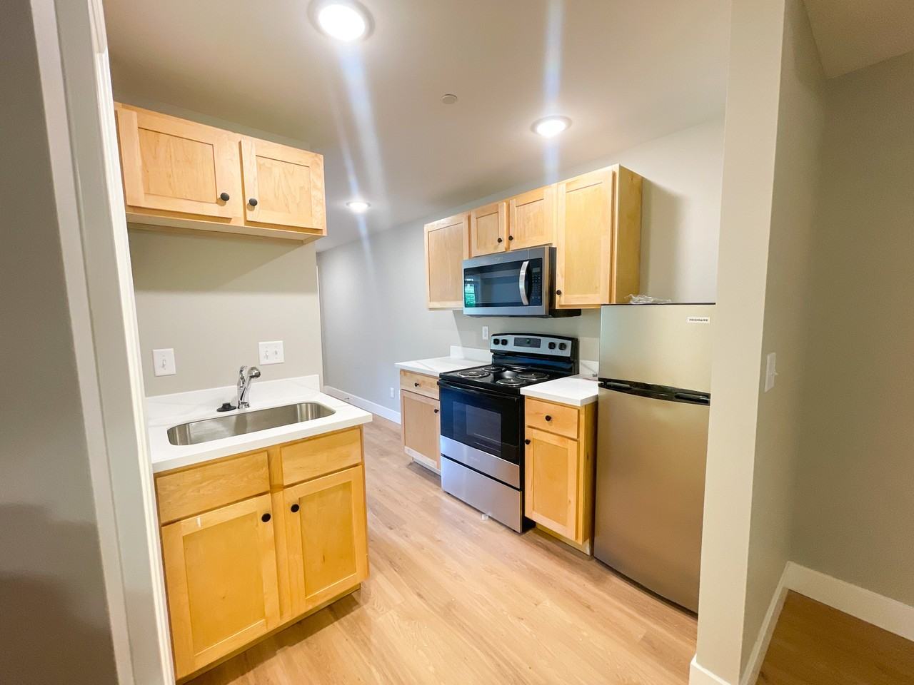 122 South Bellevue Street - Photo 7 of 17