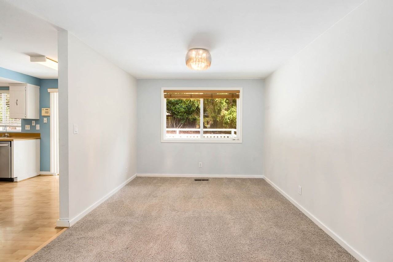 14622 124th Pl Ne - Photo 3 of 17