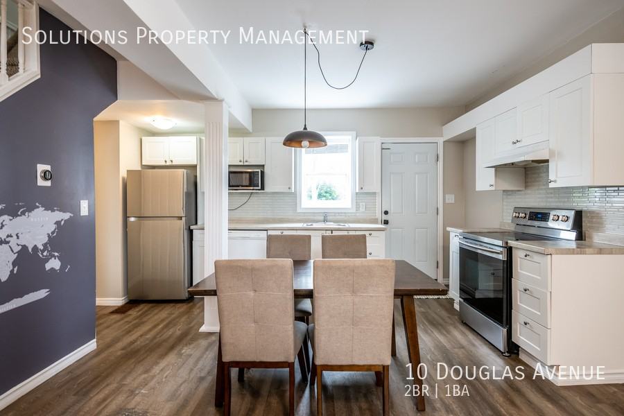 10 Douglas Ave - Photo 3 of 31