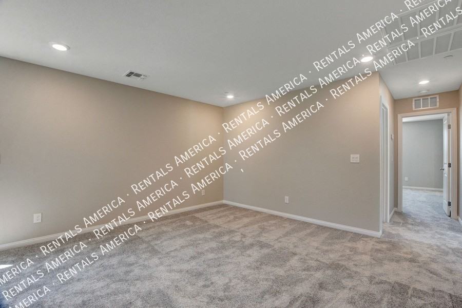 6820 Calvitero St - Photo 3 of 19