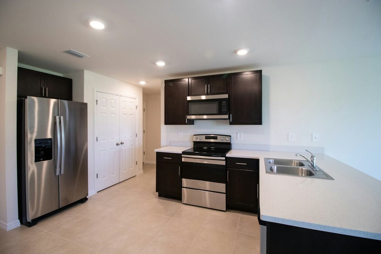 8032 Marsh Circle - Photo 2 of 10