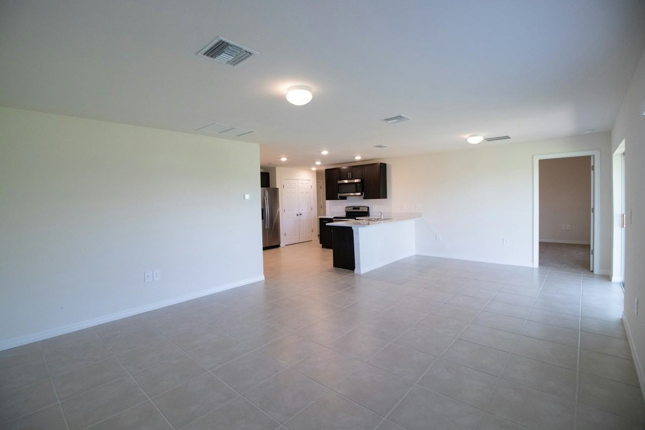 8032 Marsh Circle - Photo 3 of 10