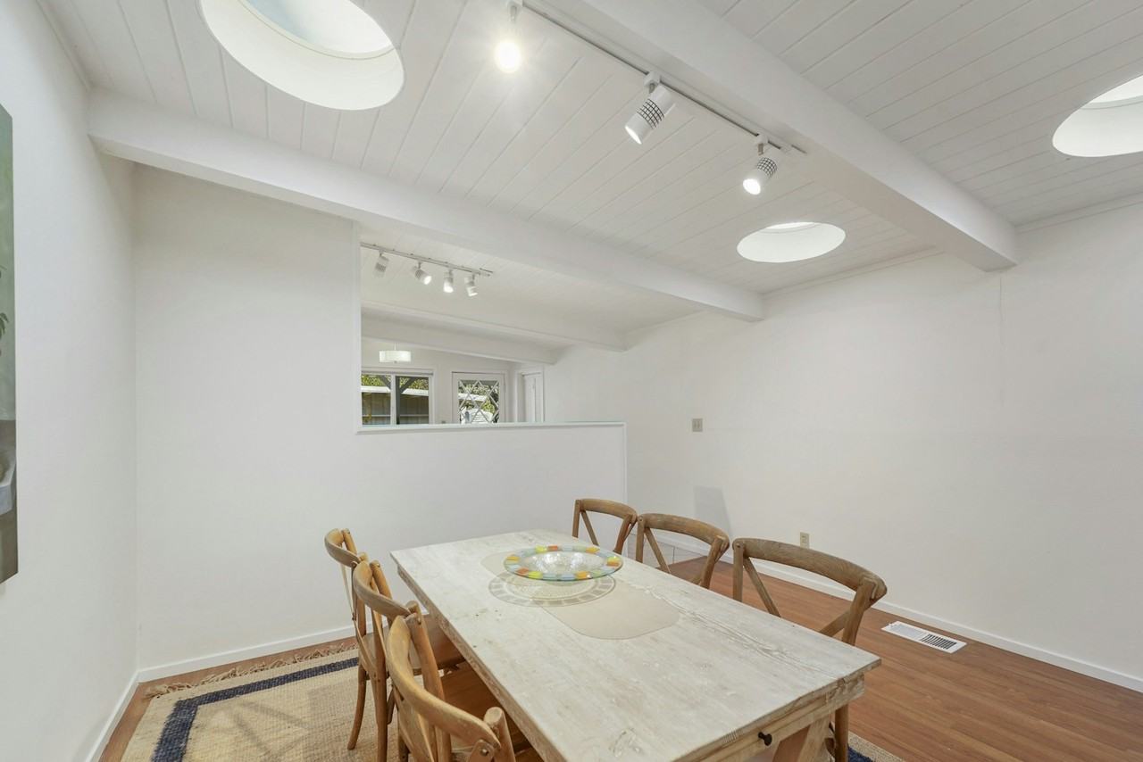 22 Arch Way - Photo 4 of 23