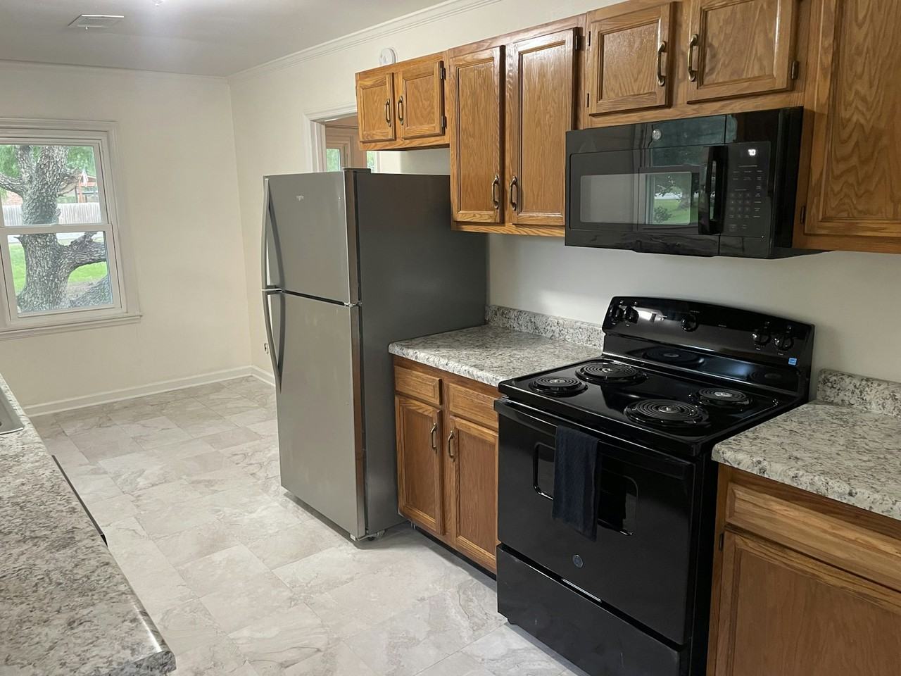 3607 Washington Ave #1 - Photo 2 of 12