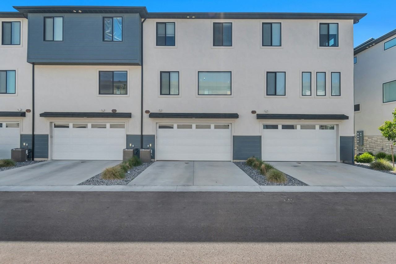 501 South 1080 West - Photo 3 of 18