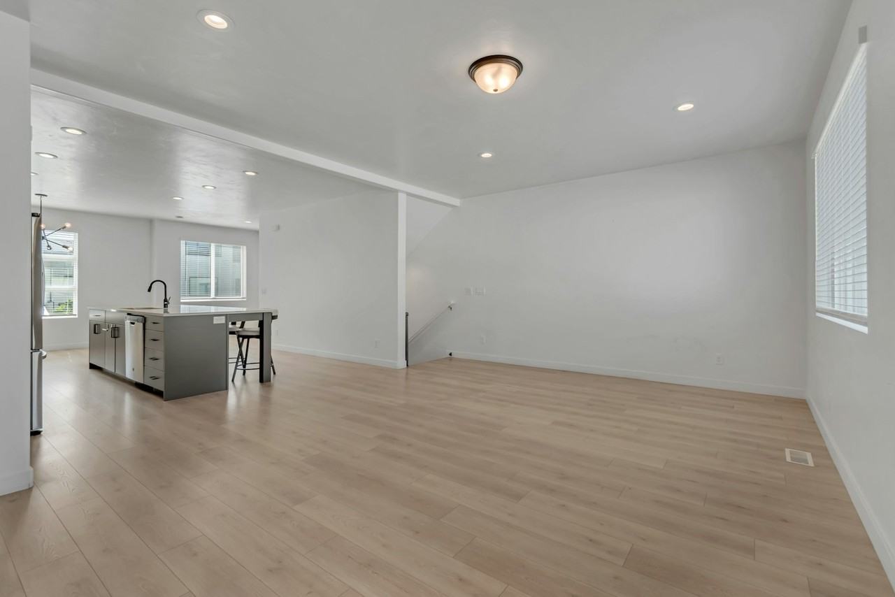 501 South 1080 West - Photo 6 of 18