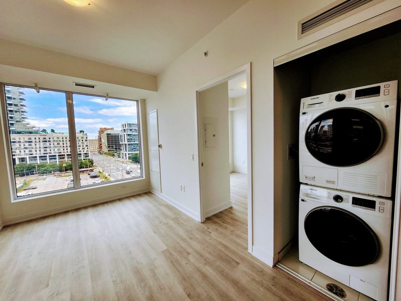 162 Queens Quay E - Photo 3 of 15