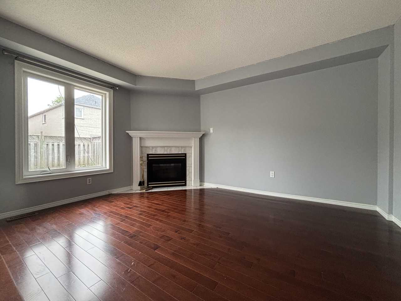 232 Lockwood Rd - Photo 2 of 16