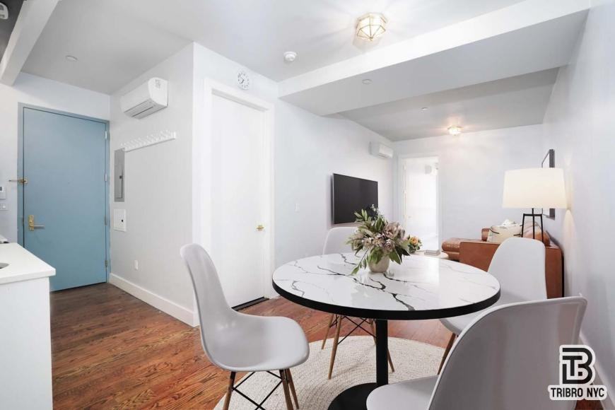 489 Washington St - Photo 4 of 7