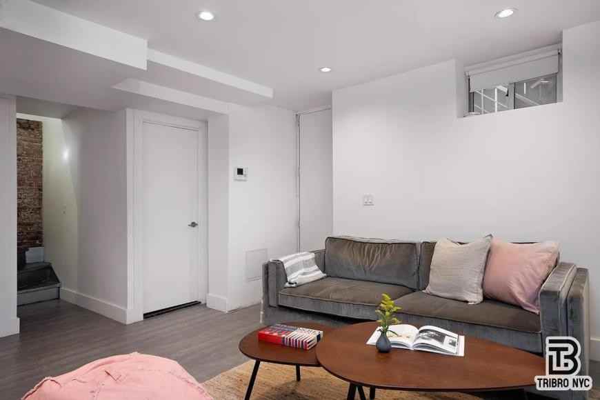 291 Stanhope Street - Photo 4 of 10