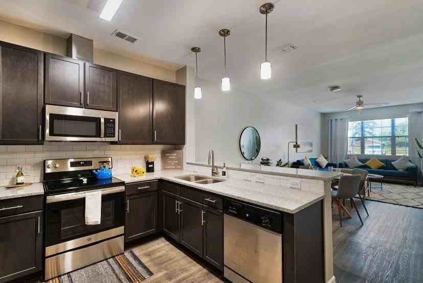 Village at Hunter's Run Apartments - Photo 7 of 14