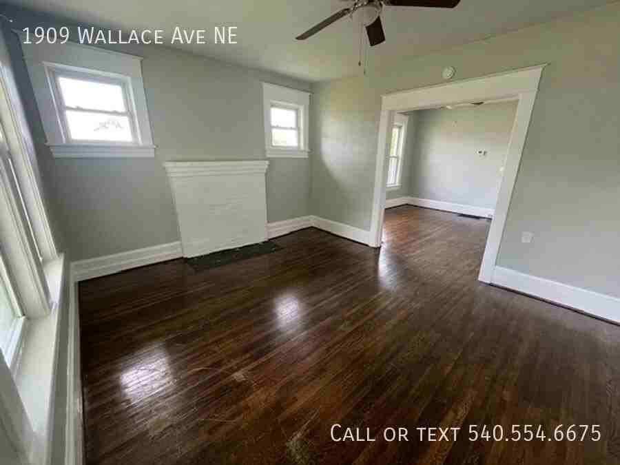 1909 Wallace Ave Ne - Photo 2 of 12