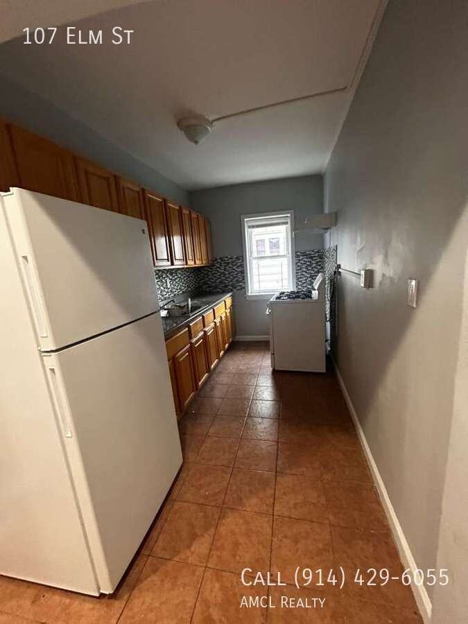 107 Elm Street - Photo 4 of 5