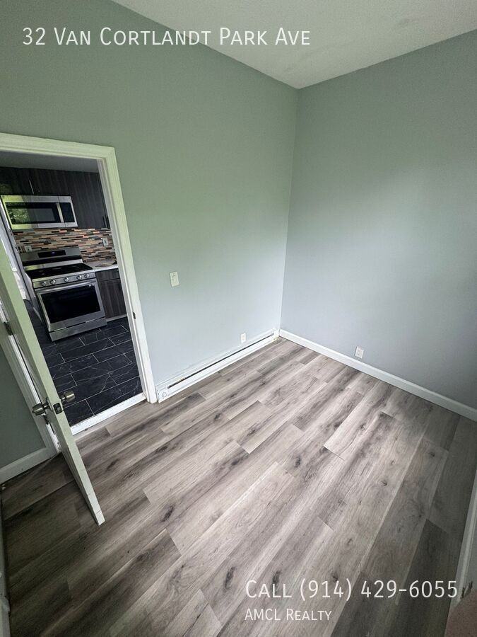 32 Van Cortlandt Park Ave - Photo 5 of 16