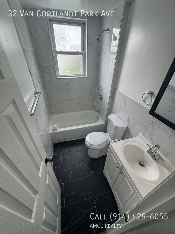 32 Van Cortlandt Park Ave - Photo 6 of 16