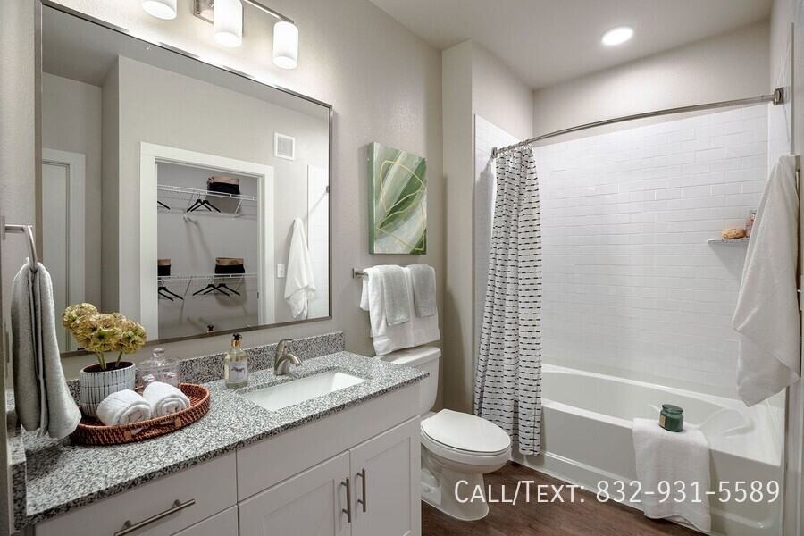 5799 Nw Central Dr - Photo 7 of 11