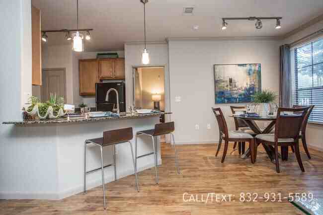 8001 Lorrie Dr #MAN1 - Photo 3 of 12