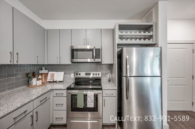 20625 Lakemont Bend Ln #CDW1 - Photo 2 of 13