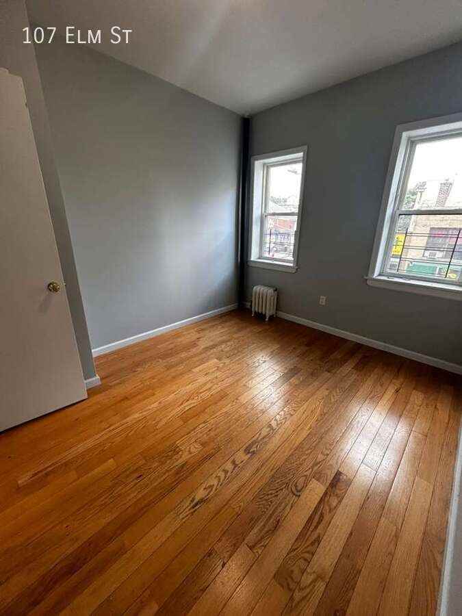 107 Elm St - Photo 2 of 5