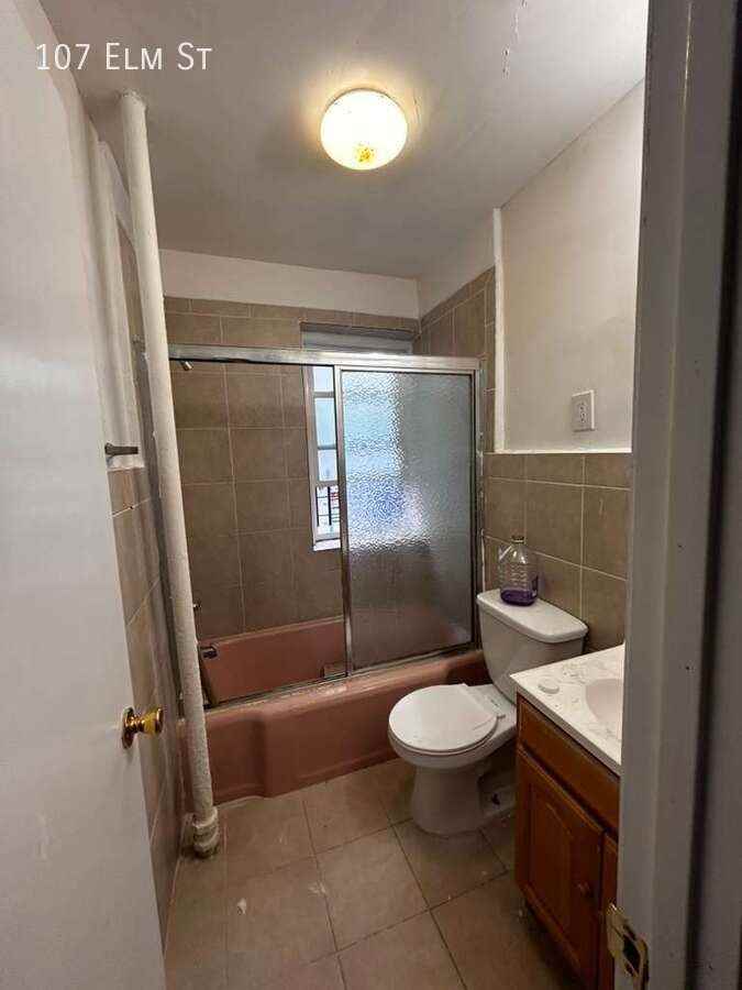 107 Elm St - Photo 5 of 5