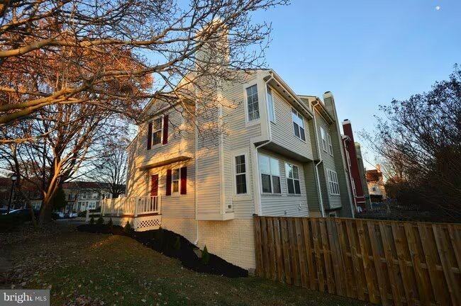 6629 Medinah Ln - Photo 3 of 13