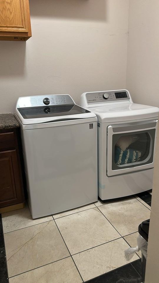 Regalbrook Dr - Photo 4 of 17