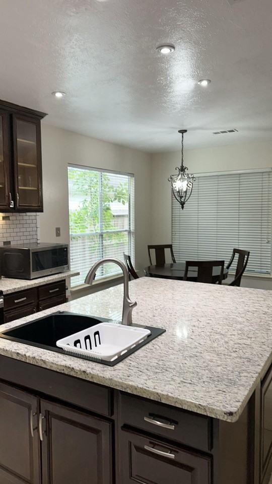 Regalbrook Dr - Photo 7 of 17