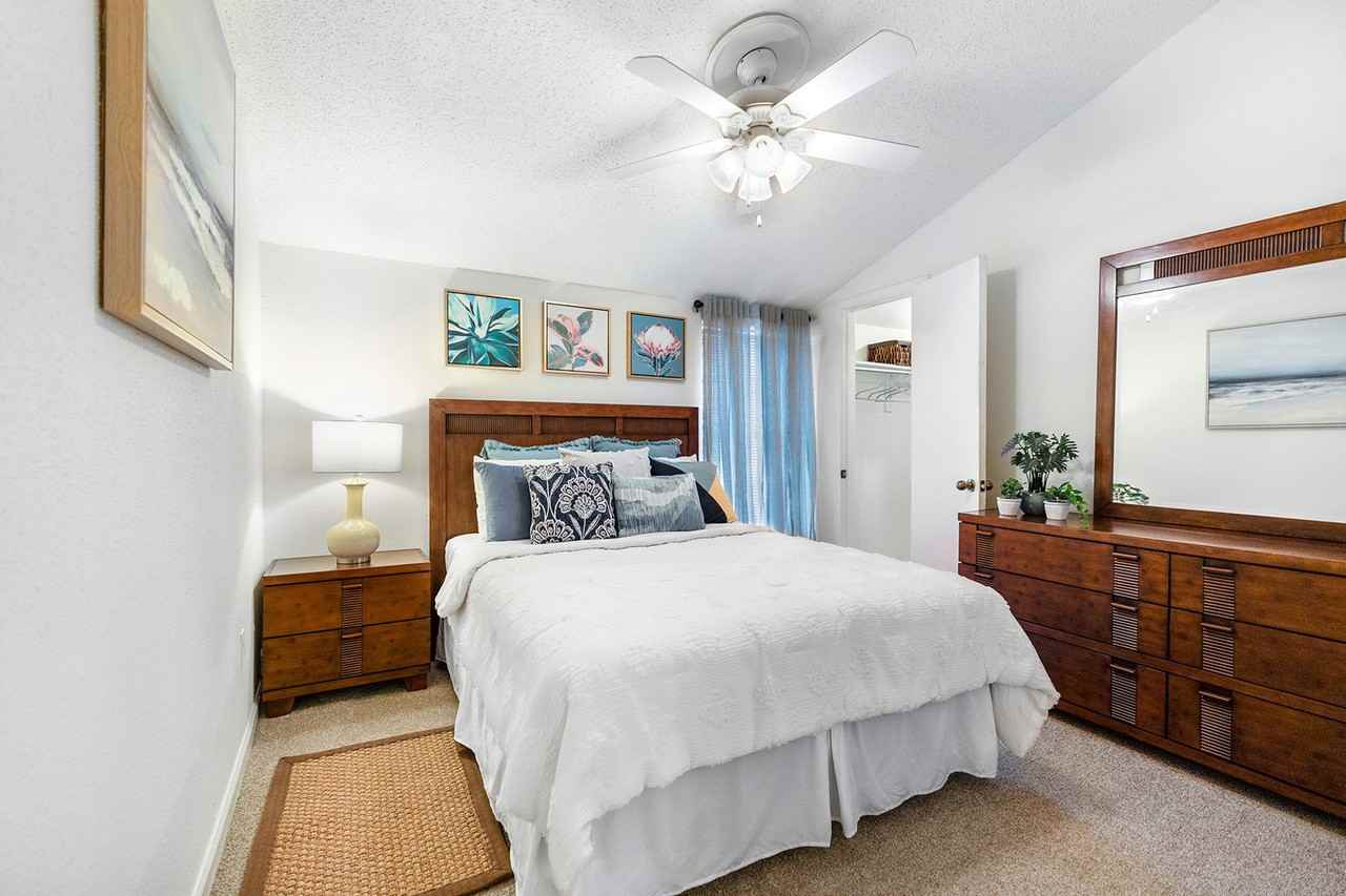 Crossroads - Photo 7 of 20